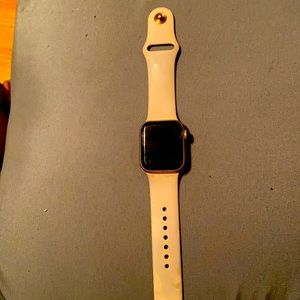 This is a Apple Watch sires 4